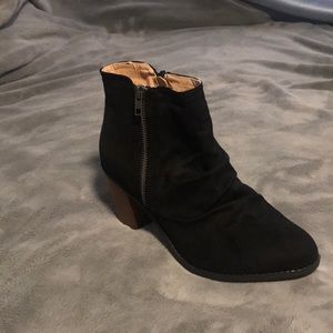 *Brand New* Black Diba London ankle high booties.